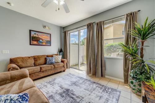 Crestwynd Bay House | Comfy Townhome Minutes from Disney