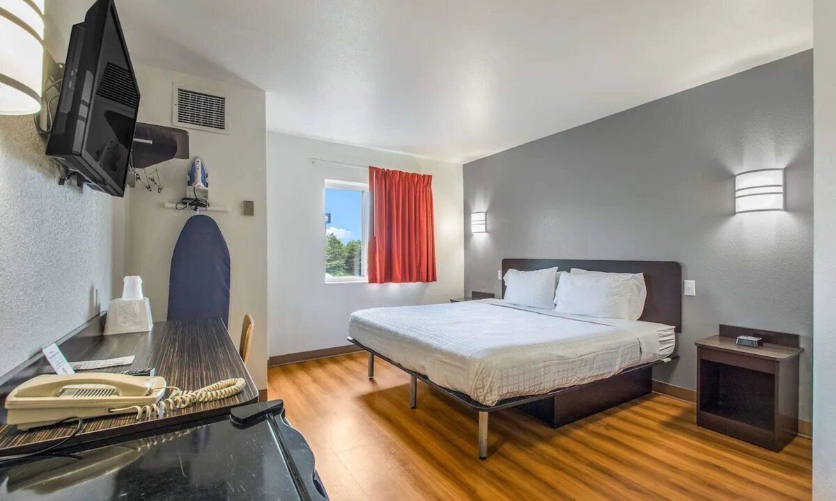 Knoxville Hotel | Convenient Base for Exploring Knoxville – Affordable & Relaxing Stay