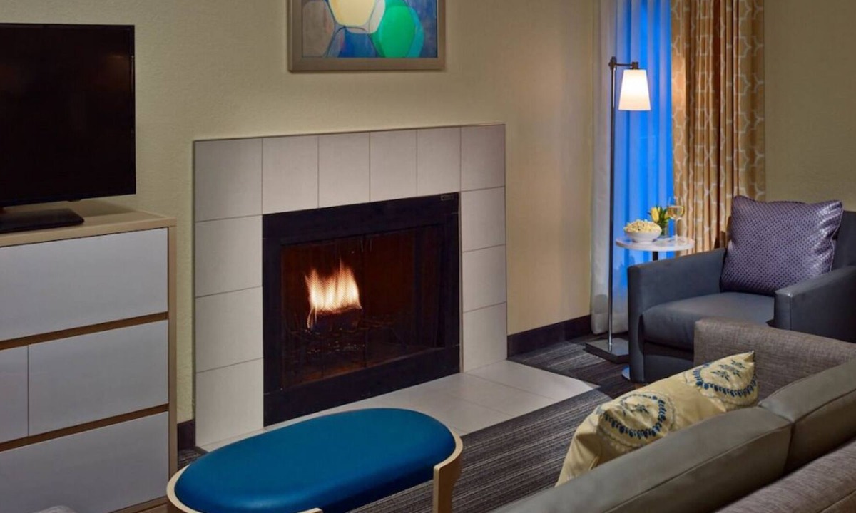 Eagan House | Convenient Countryside Stay, 3 Awesome Units, Pool, Free Parking, Pet-Friendly