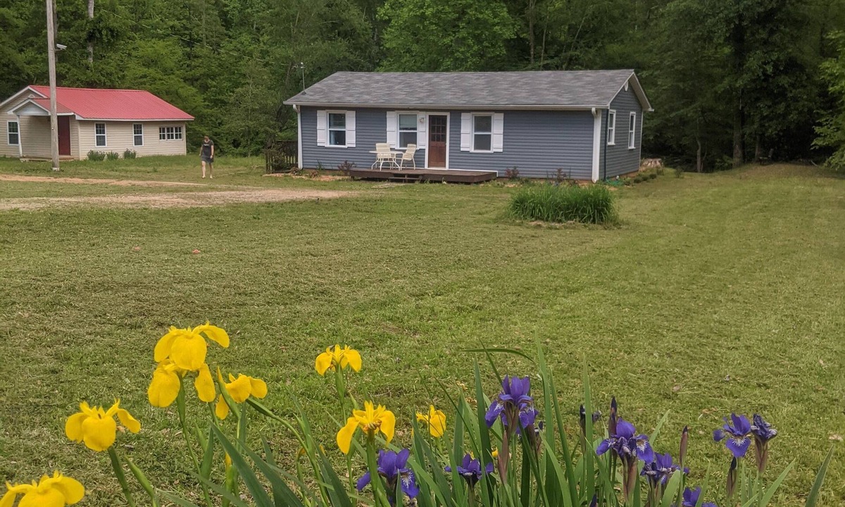 Marietta Cabin | Conveniently Located Saluda Riverfront Stay