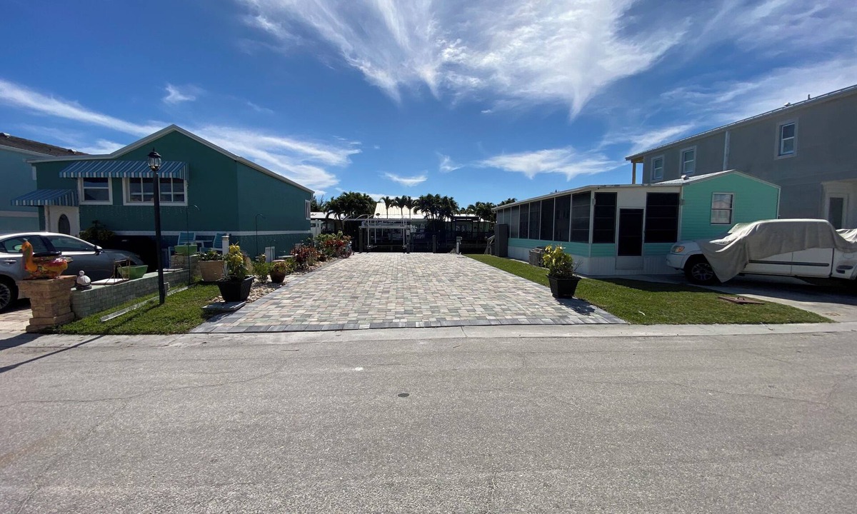 Hutchinson Island South House | Coral's Canal RV LOT ONLY