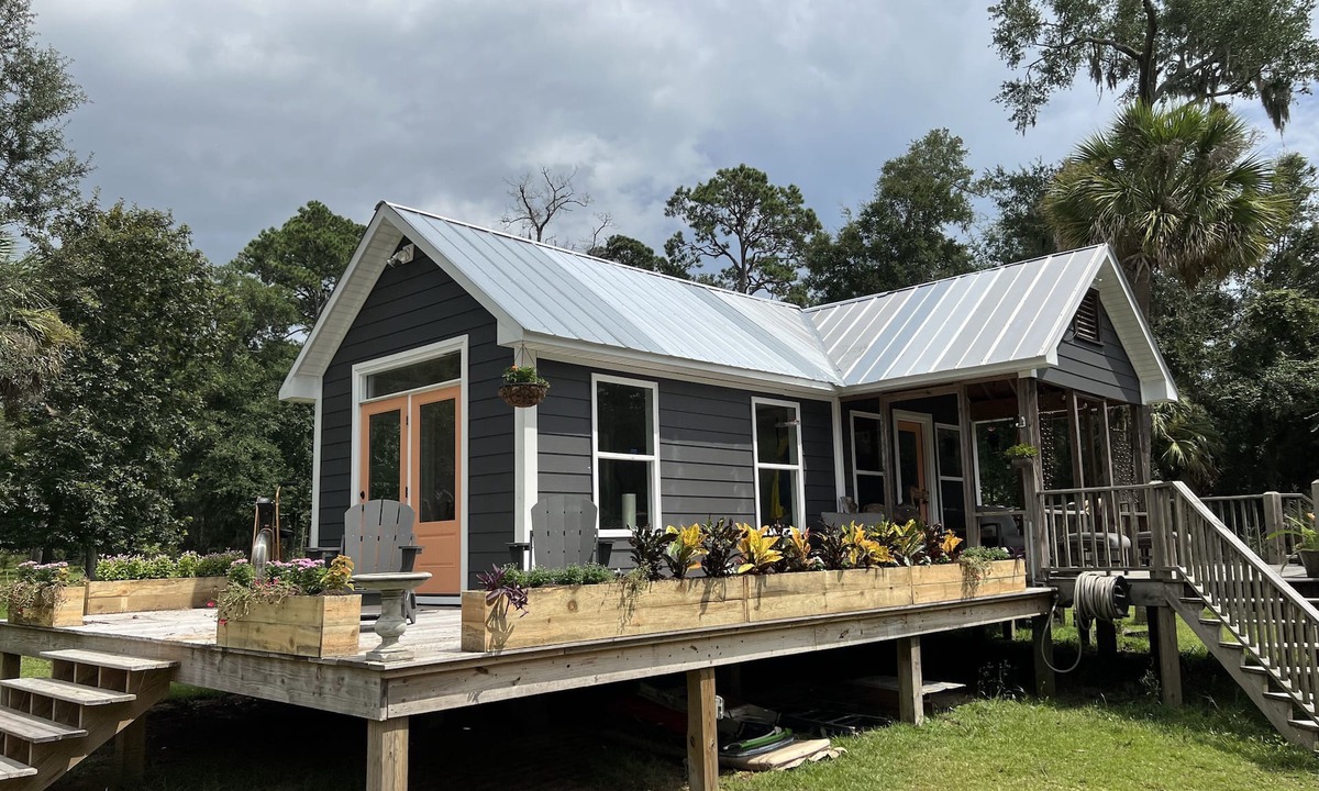 Edisto Island Cottage | Cottage w dock in ACE Basin 30 day or mid-long term rental mins to Edisto Beach