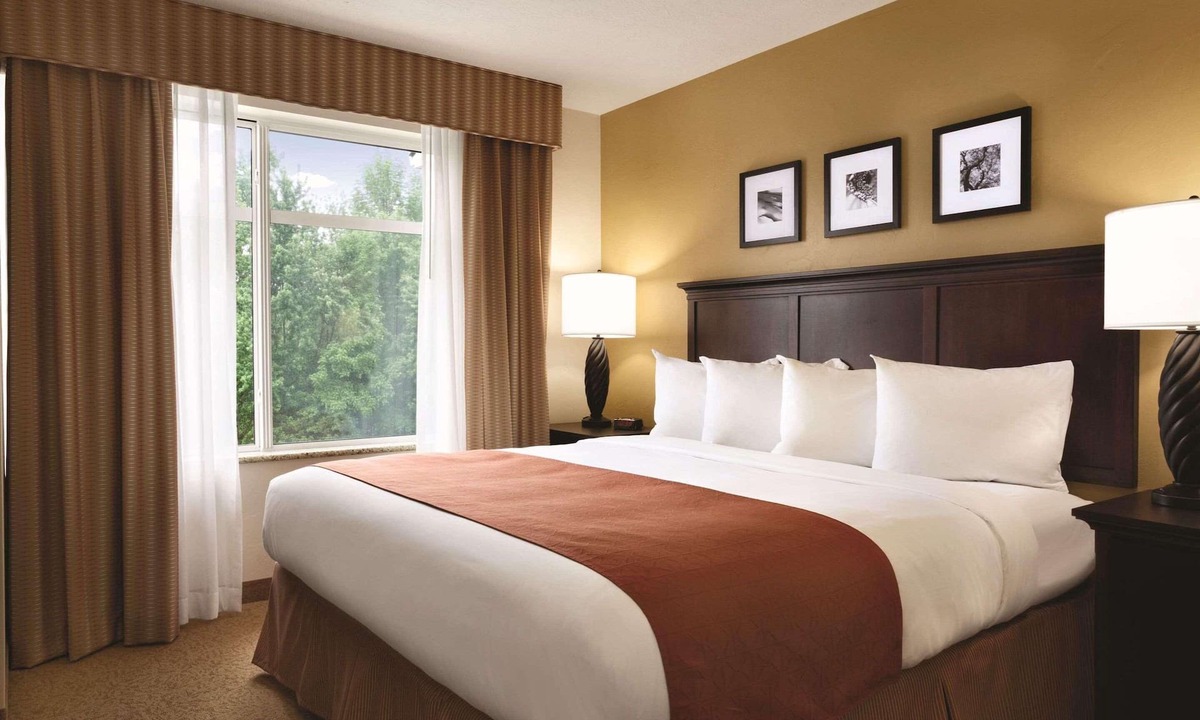 Cedar Bluff Hotel | Country Inn & Suites by Radisson, Knoxville at Cedar Bluff, TN