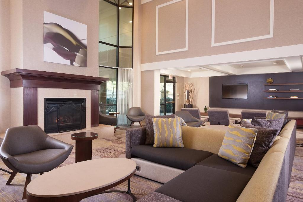Greenville Hotel | Courtyard Greenville-Spartanburg Airport