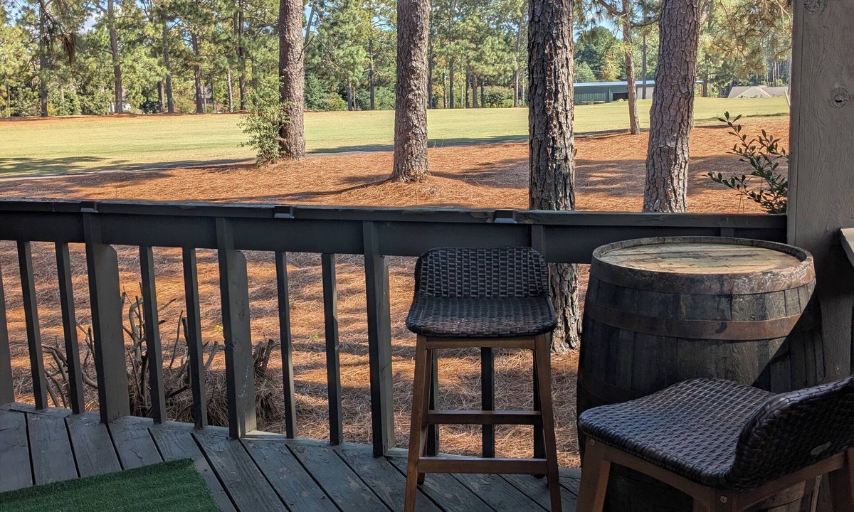 Foxfire Condo | Cozy 2-bedroom condo on 'the 18th Green' of FoxFire Village