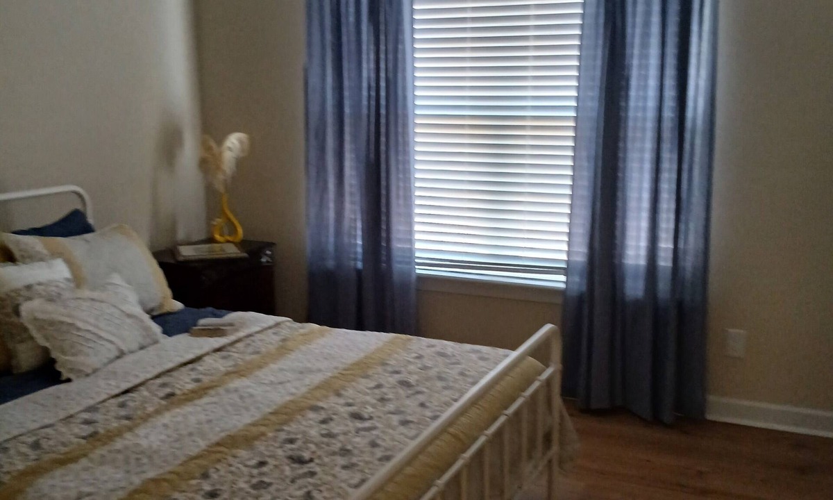 Evans House | Cozy 2 bedrooms in Evans for Travelling Medical Professionals