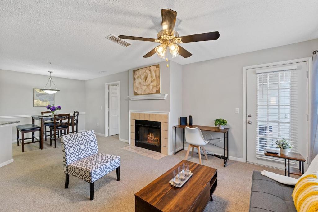 Athens Apartment | Cozy 2BR Athens Retreat Near UGA and Downtown