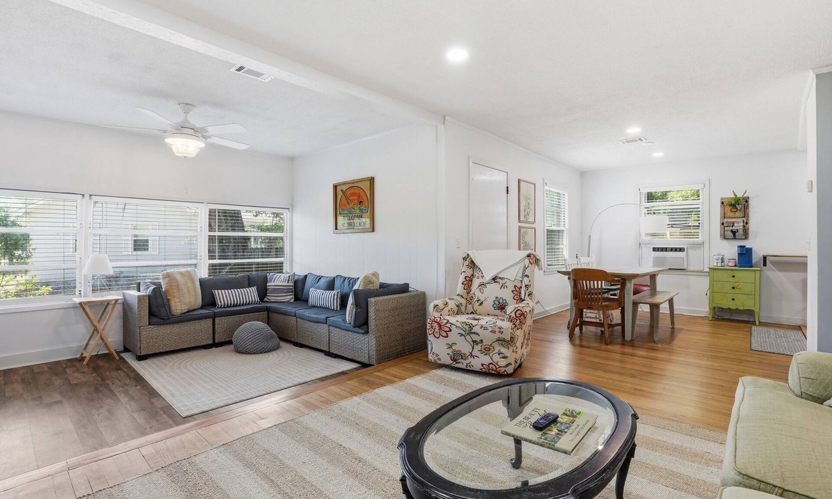 Beaufort House | Cozy 3 bedroom house situated close to several local attractions in Beaufort, SC