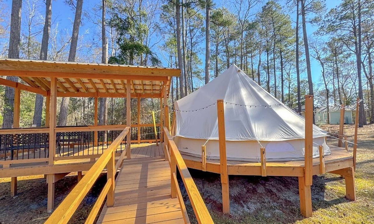 Calabash RV Rental | Cozy Glamping Tent with Rain Shower in Calabash, North Carolina