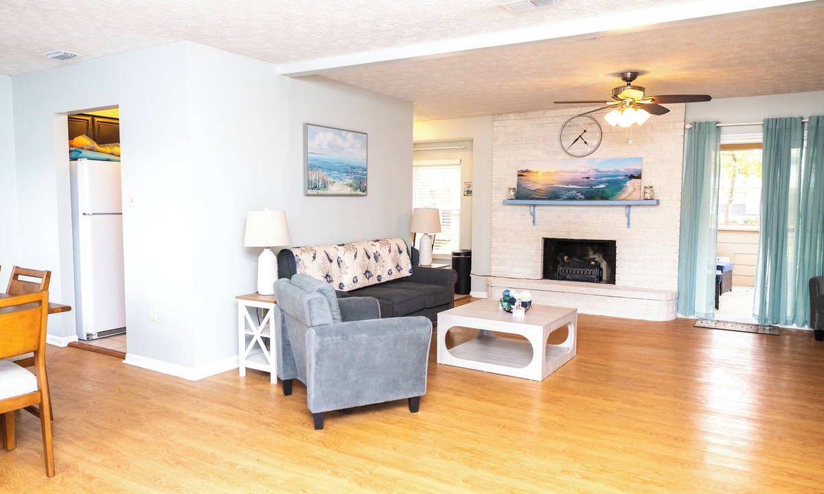 Savannah House | Cozy Island Getaway on Wilmington Island, close to Savannah and Tybee Island!