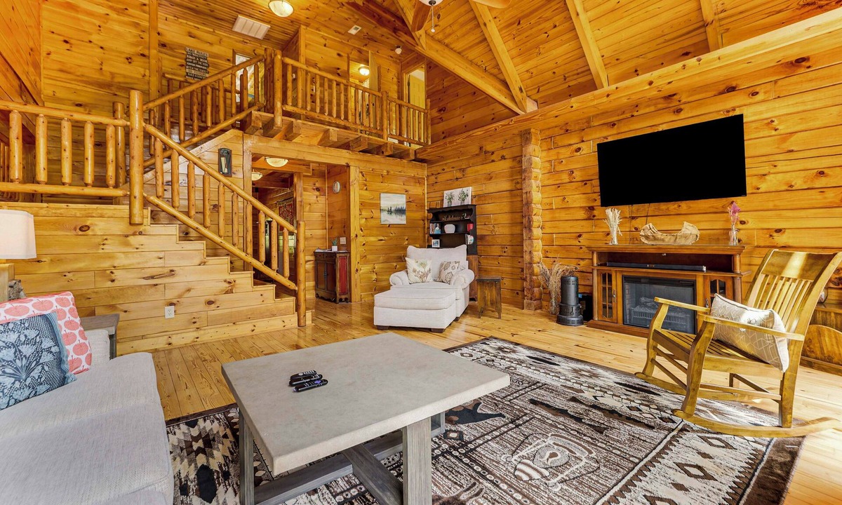 Fair Play Cabin | Cozy Lake Hartwell Getaway w/Game Room!