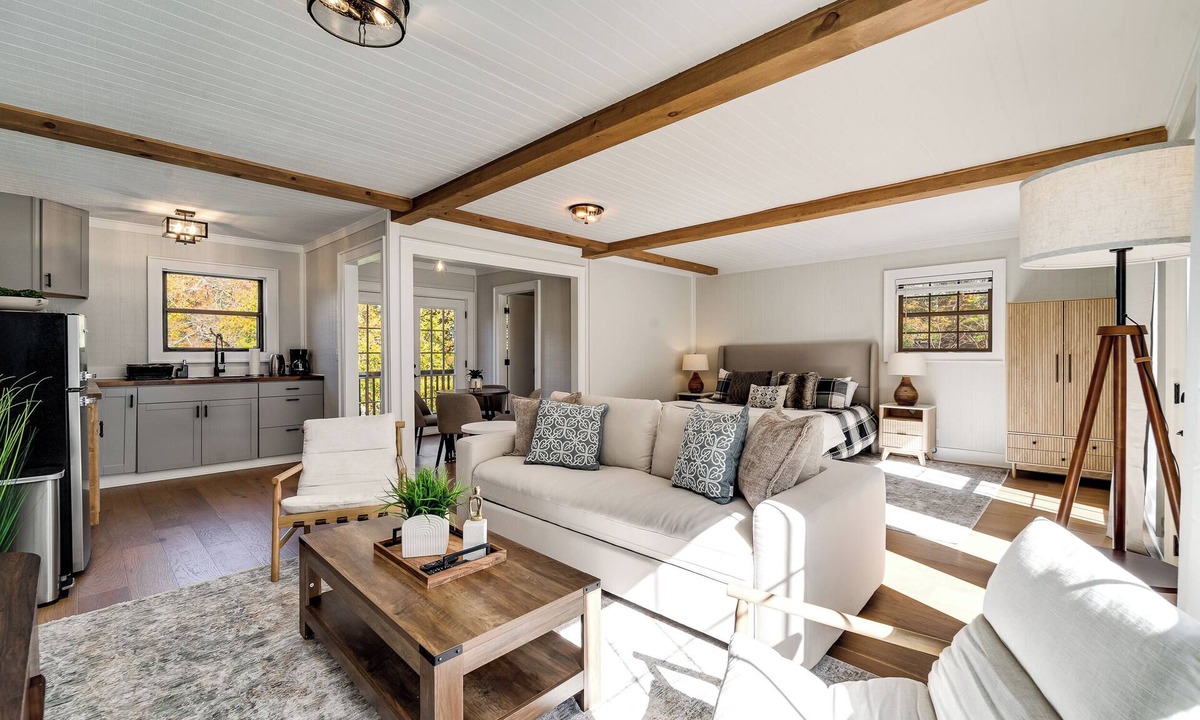 Highlands House | Cozy Mountain Cottage Near Downtown
