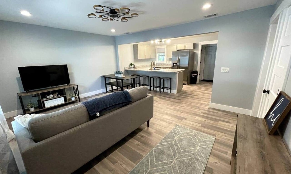 Midtown House | Cozy Savannah 5BR Home