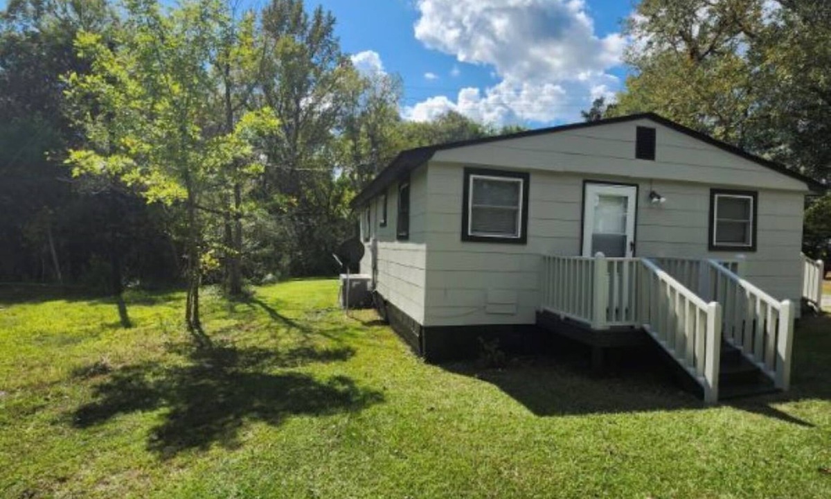 Carlisle House | Cozy, Very Private Beautiful, Cottage House