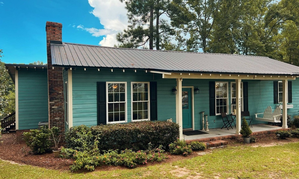 Manning Cottage | Creekside Country Cottage- minutes away from I-95