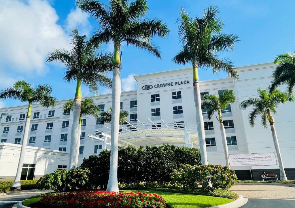 Biggar Hotel | Crowne Plaza Ft Myers Gulf Coast by IHG