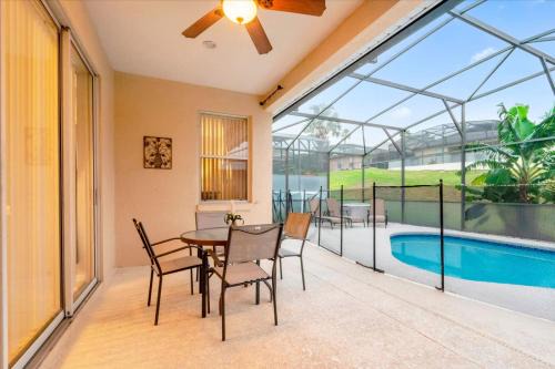 Calabay Parc Villa | Davenport Luxury 8-Guest Villa