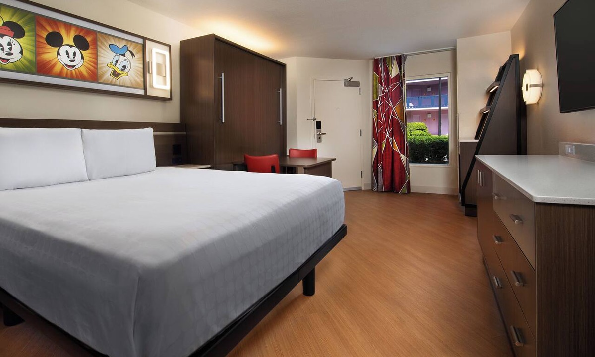 Bay Lake Hotel | Disney's All Star Sports Resort