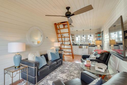 Chappells House | Dock & Serene Views, Lakefront Home in Chappells