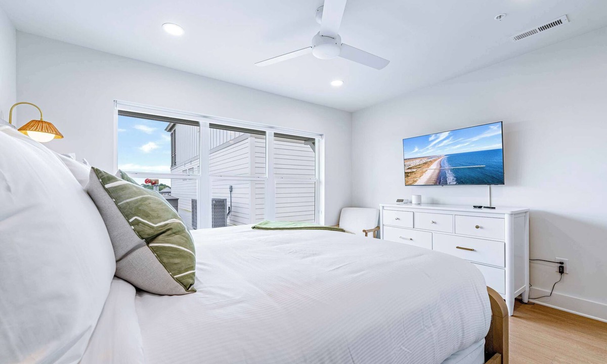 Georgetown House | Dockside Villas w. Pool + Boat Slip!