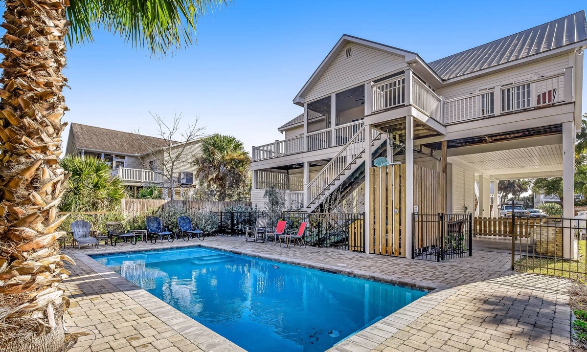Edisto Island House | Dog-Friendly House 1 Block From Beach w/Private Pool, Patio, Private W/D, & WiFi