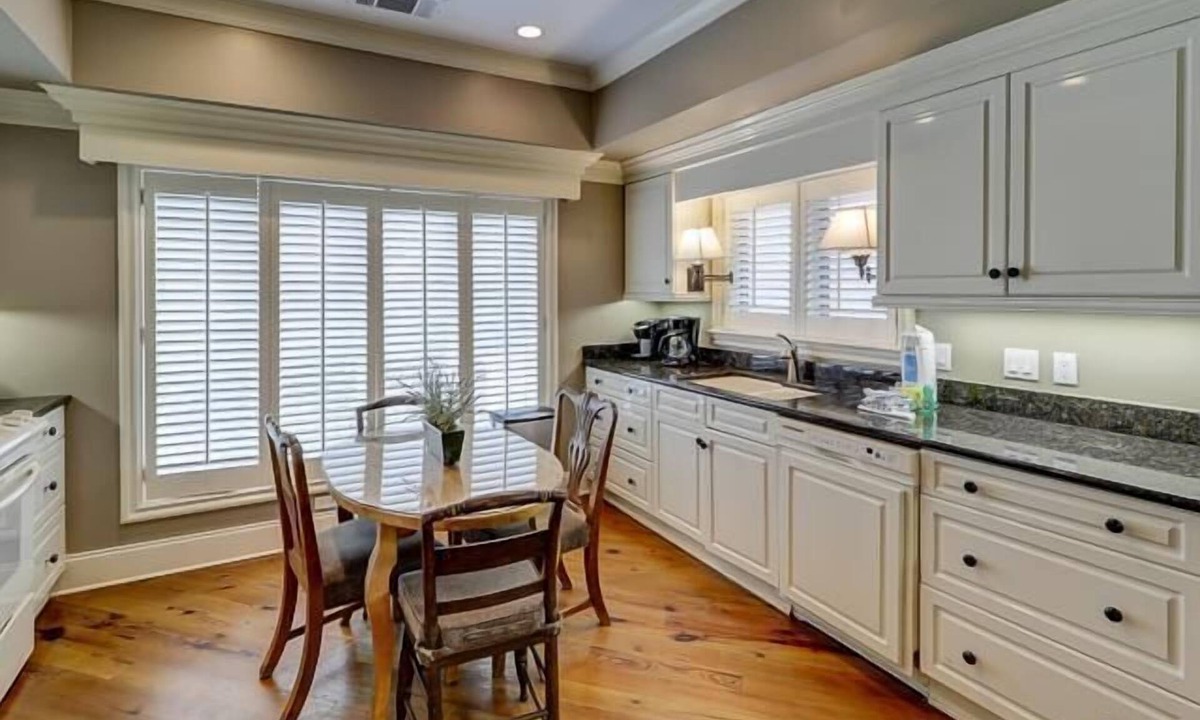 Beach Lagoon Villa | Elegant & Spacious Oceanfront 2-Bdrm Villa located in exclusive Turtle Lane Club