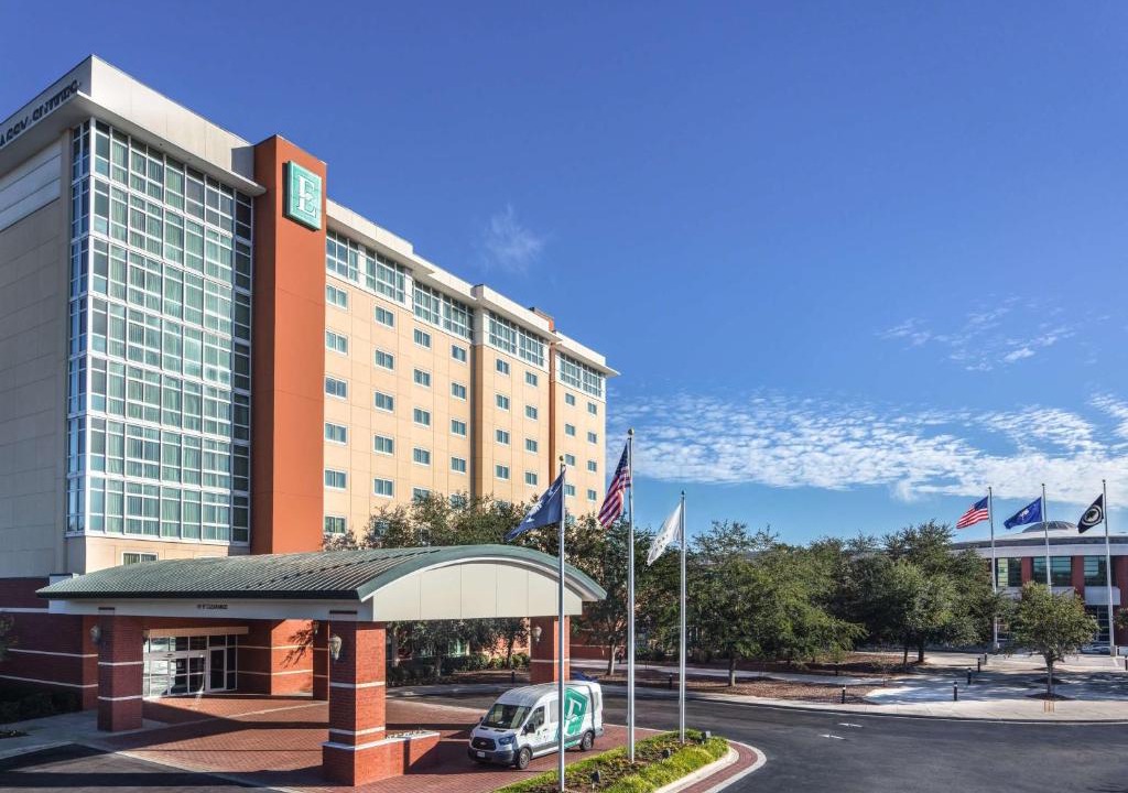 North Charleston Hotel | Embassy Suites North Charleston Airport Hotel Convention