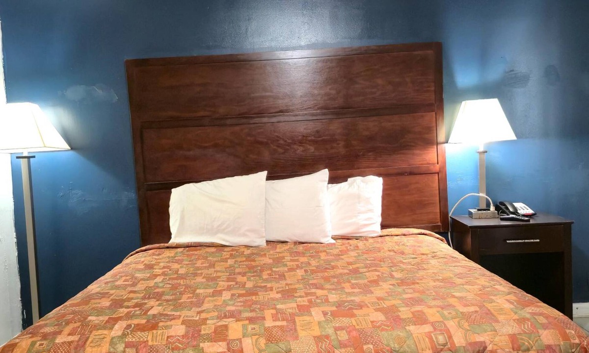 Cleveland Hotel | Enjoy a Peaceful Stay Perfectly Suited for Road Trips & Quick Weekend Escapes