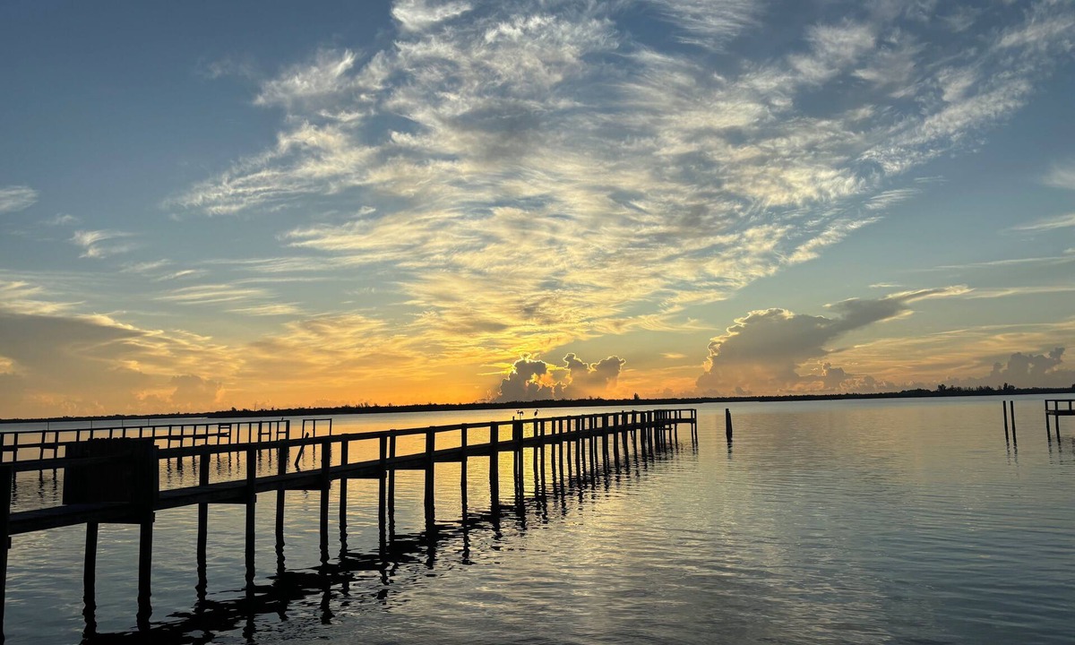 Sebastian House | Enjoy fishing, boating & birding from secluded home on the Indian River Waterway