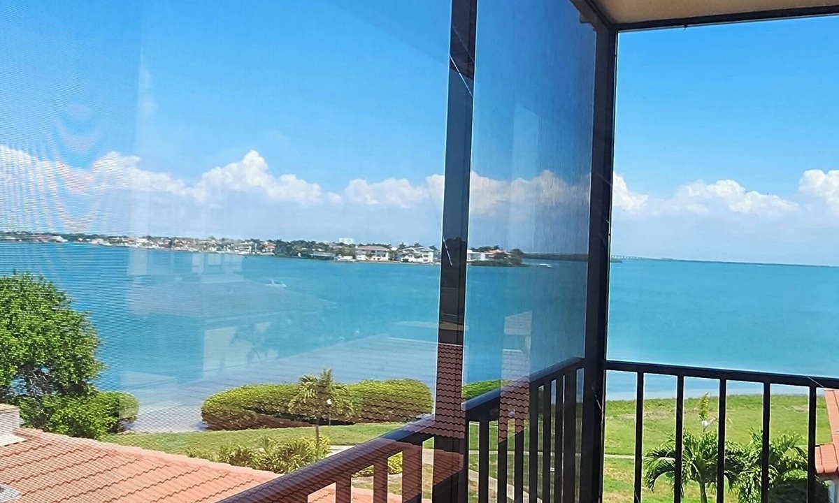 Palma del Mar Condo | Enjoy spectacular sunrises and water views from this 4th floor condo in Isla!