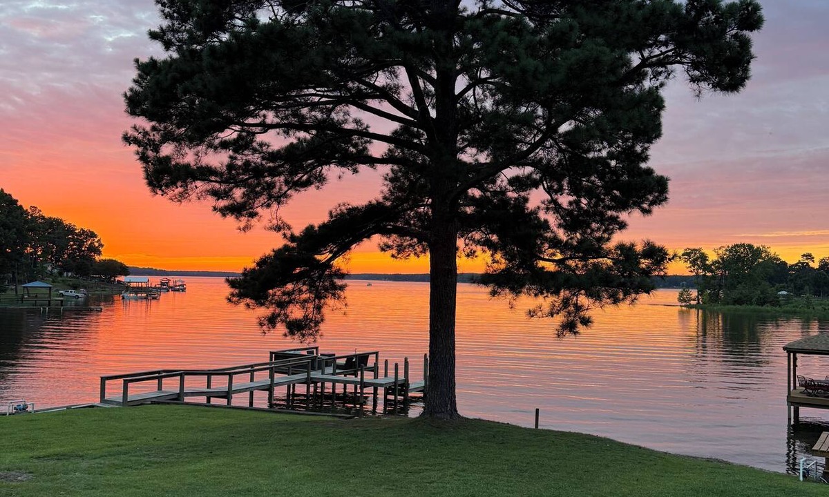 Ridgeway Cottage | Enjoy swimming, boating, fishing and evenings around the firepit at Lake Wateree