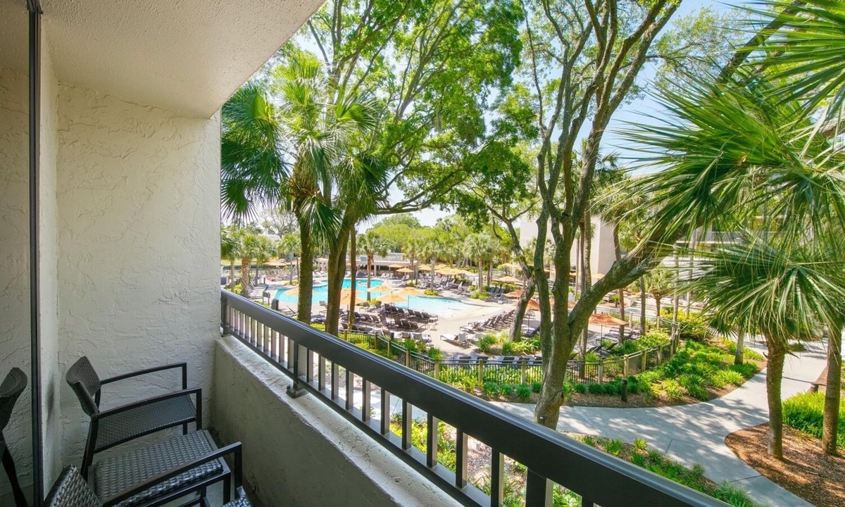 Shipyard Plantation Hotel | Ensuring a Very Comfortable & Memorable Stay! Pet-Friendly, Beachfront!