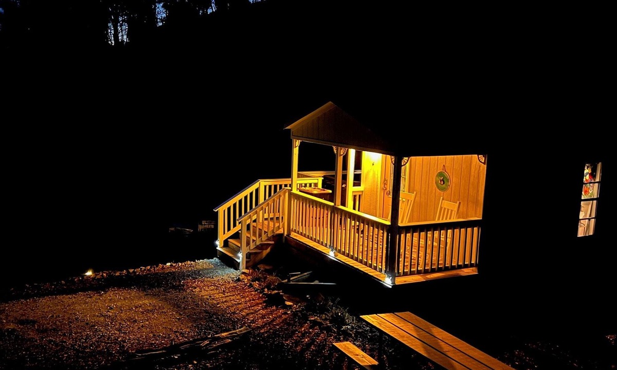 Bryson City House | Escape to Bryson City, just a quick ride away from Great Smoky Mountains
