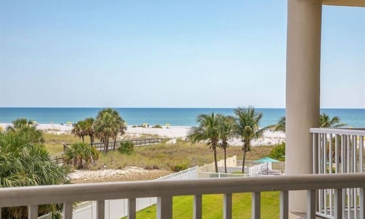 Treasure Island House | Escape to Paradise on Treasure Island