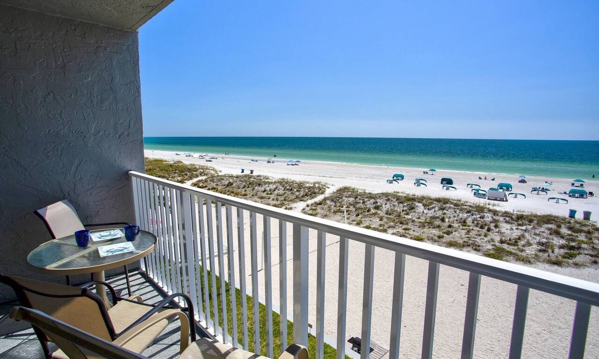 Treasure Island Condo | Escape to Romantic 4th Floor Beachfront Stateroom with Beach View: Beach, Pool, Tiki Bar, Grills