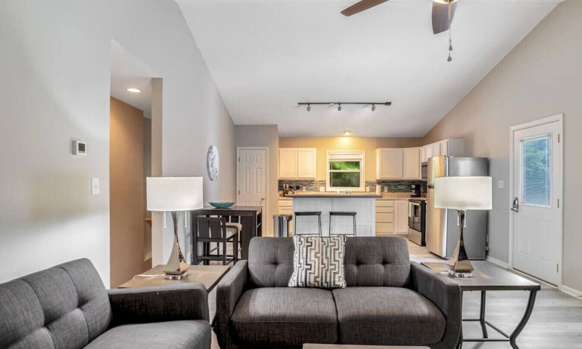Royal Pines Villa | Fab South Asheville Townhome Hot Tub Pet Friendly