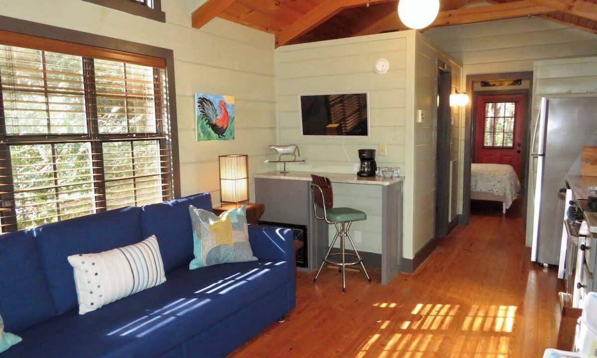 Brevard Cabin | Fabulous Cabin Near Falls, Hiking, and Fly-Fishing