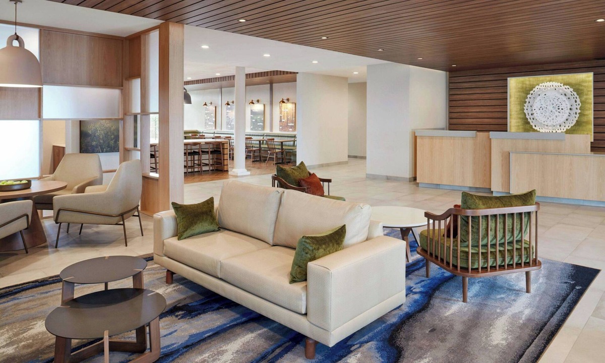 Davenport Hotel | Fairfield by Marriott Inn & Suites Davenport
