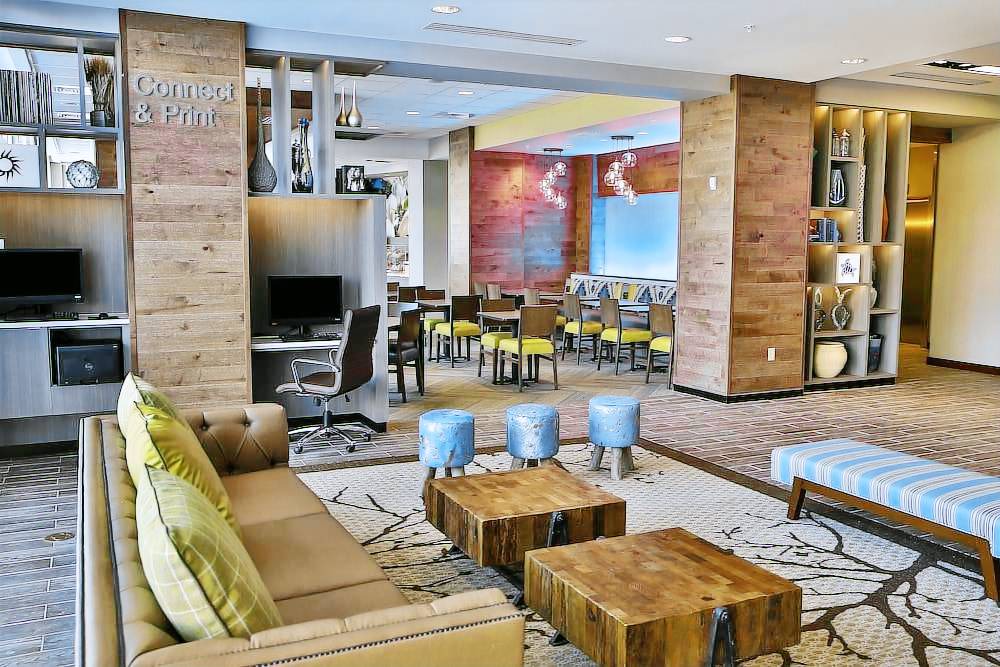 Savannah Hotel | Fairfield Inn & Suites by Marriott Savannah Midtown