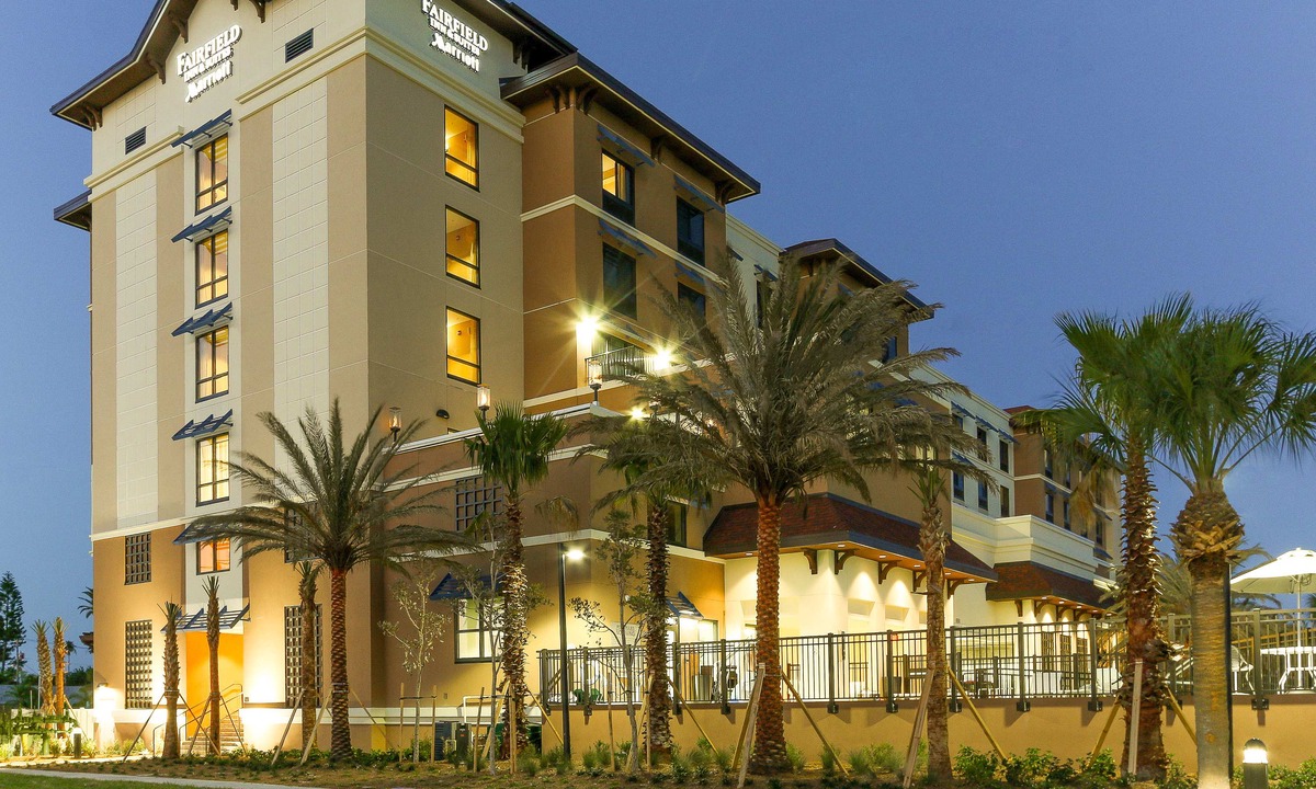 Bay Esplanade Hotel | Fairfield Inn & Suites by Marriott Clearwater Beach