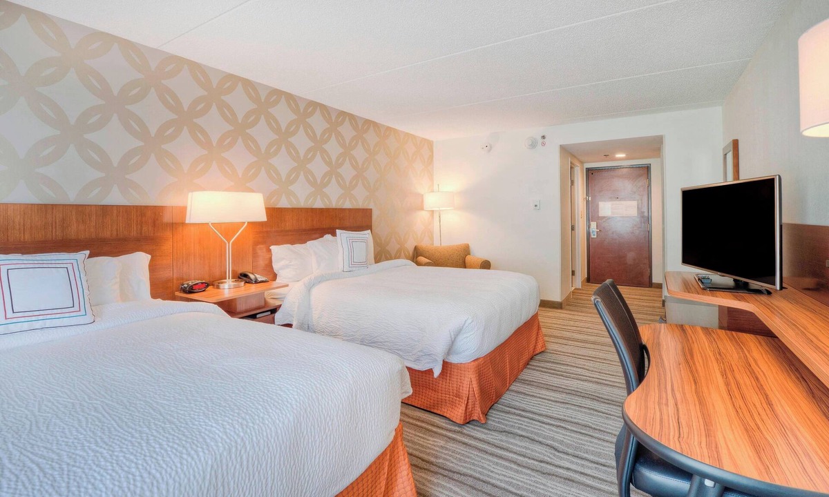 Winston - Salem Hotel | Fairfield Inn & Suites by Marriott Winston-Salem Downtown