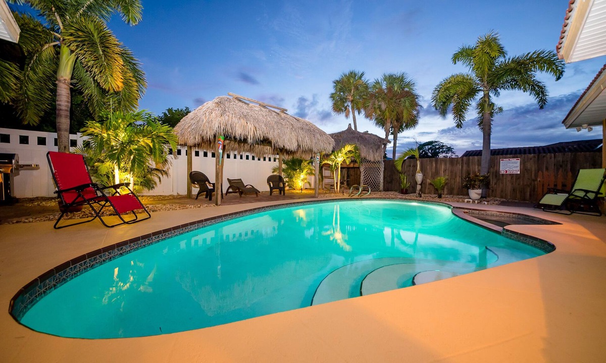 Bayview Park House | Family-Friendly Home: Heated Pool & Spa: 0.3 Mi Walk to Beach Watch the Rockets!