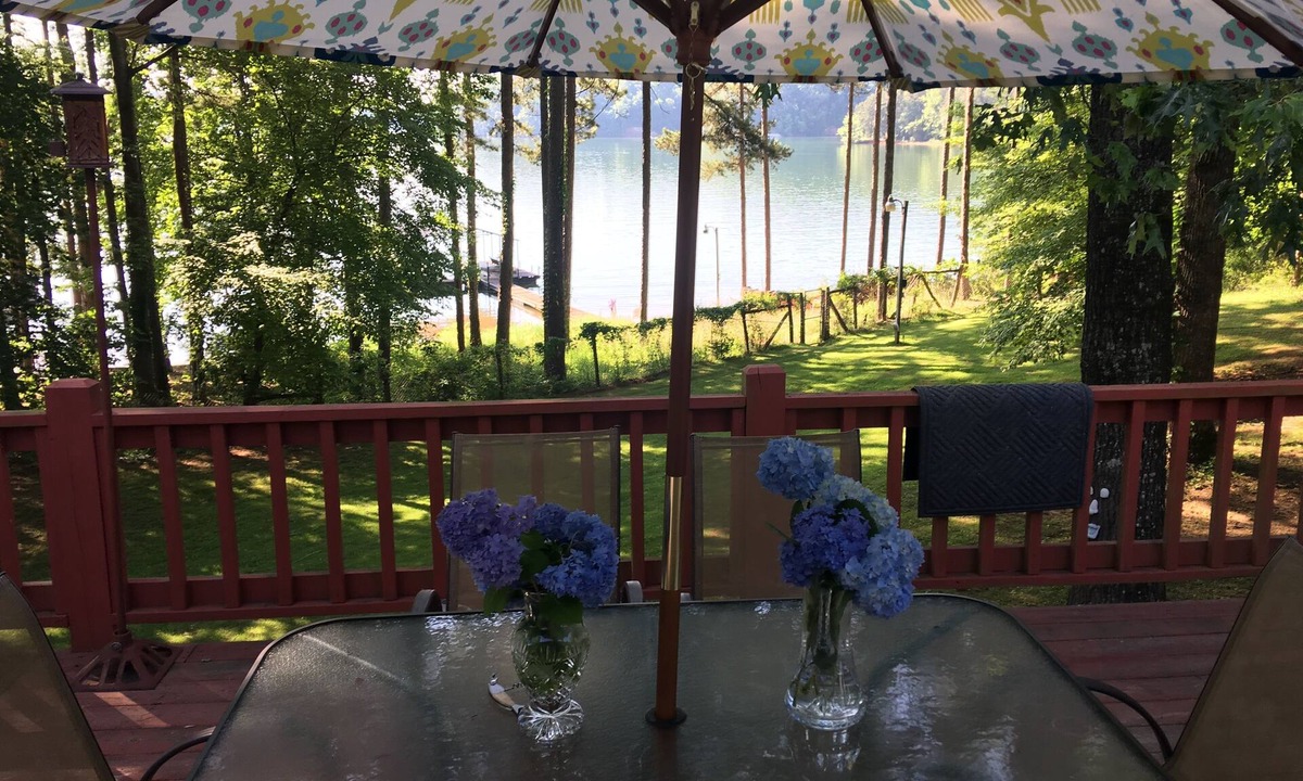 Martin House | Family Friendly Lake Front Home with Amazing Views