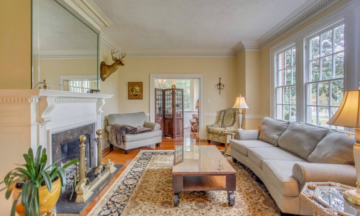 Laurinburg Villa | Family Laurinburg Home w/Private Yard & BBQ