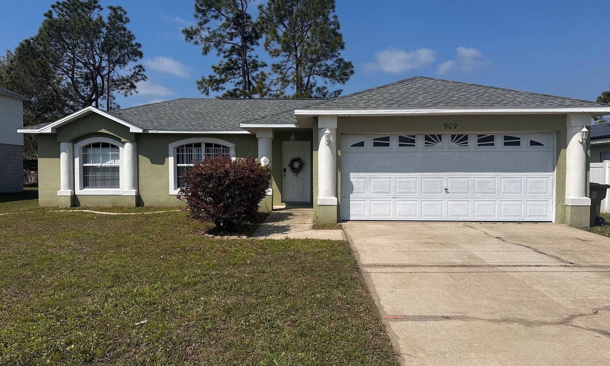 Poinciana House | Fantastic 1-bedroom house with AC in charming Kissimmee