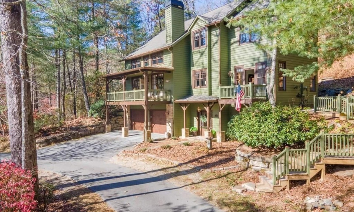 Cashiers Cabin | Fern Cliff - A cozy retreat in Cashiers