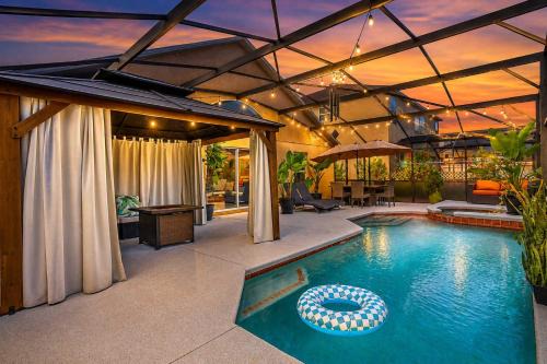 Seasons House | Fire Pit Pool Retreat for Groups