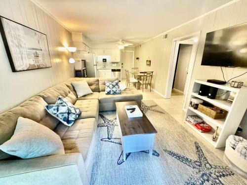 North Forest Beach Apartment | Flip-Flop Getaways