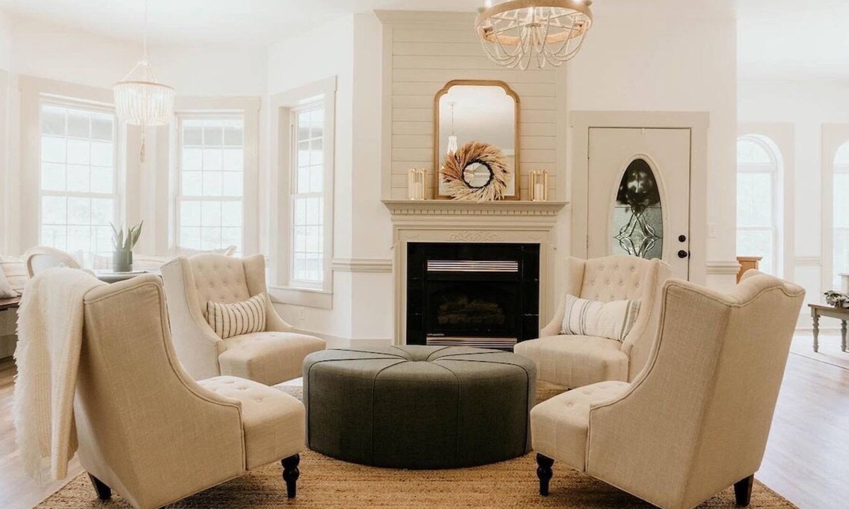 Mint Hill House | Fully remodeled Victorian home near Charlotte. Great for family gatherings.