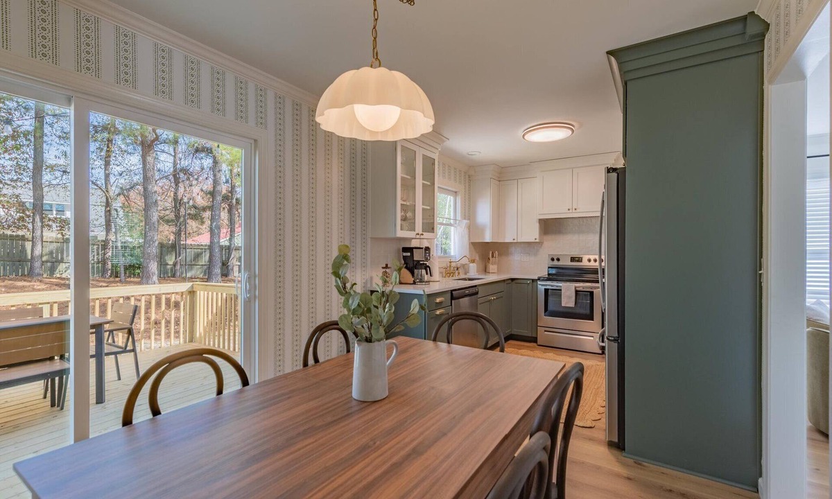 Fuquay-Varina House | Fully Renovated - Fuquay-Varina Cottage + Pets